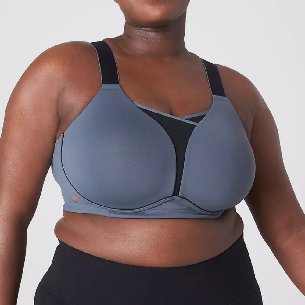 Livi Active Wireless Medium-Impact Wicking Sports Bra 30F
